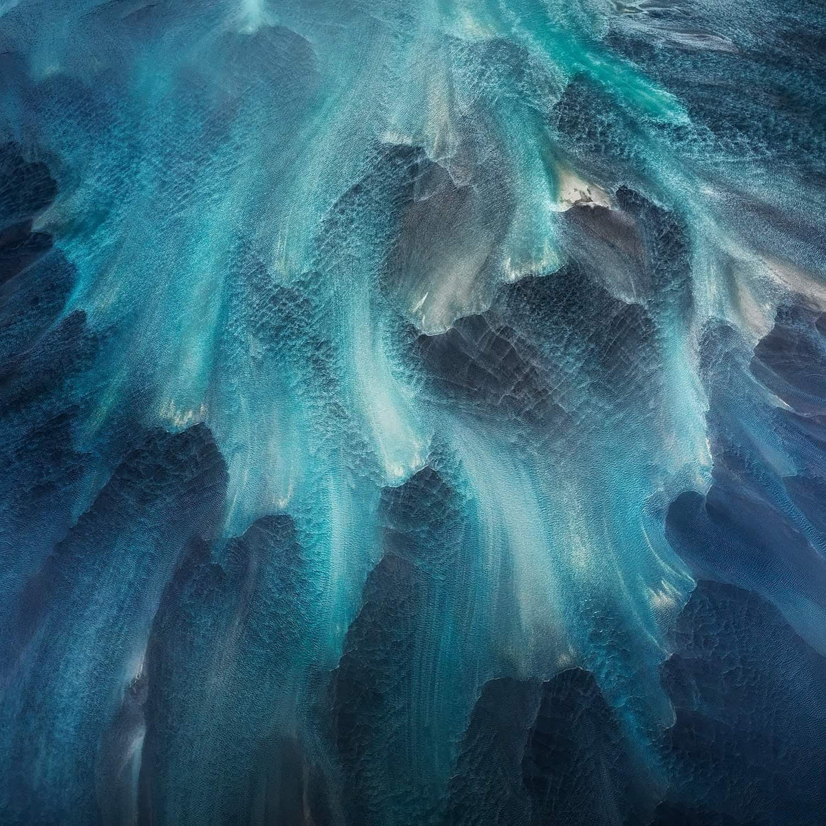 Top 11 Minimalistic Fine Art Photography Prints For Modern Home D cor top-11-minimalistic-fine-art-photography-prints-for-modern-home-d-cor